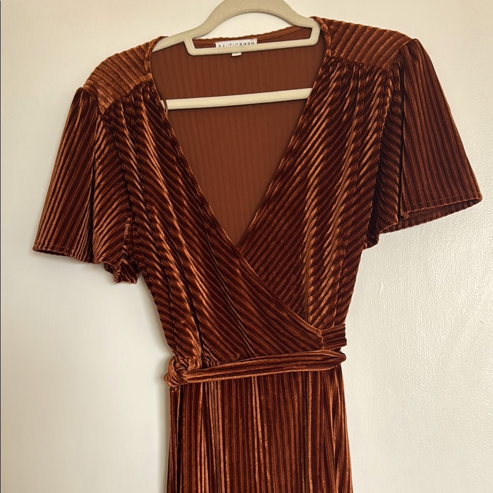 Baltic Born Rust Velvet Brien Copper Asimetrical Dress. L. New no tags
